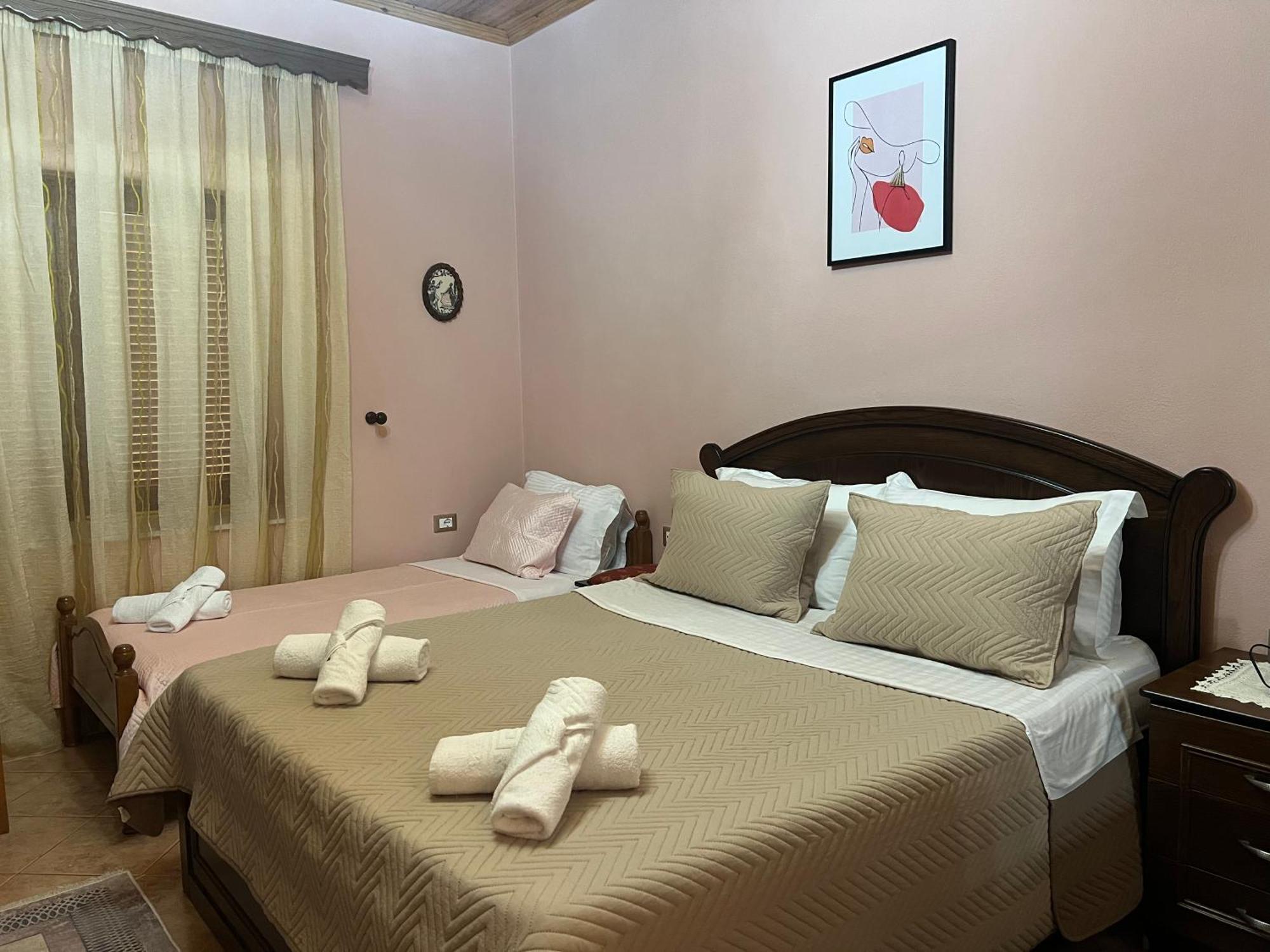 Guest House Persa Gjirokaster Exterior photo